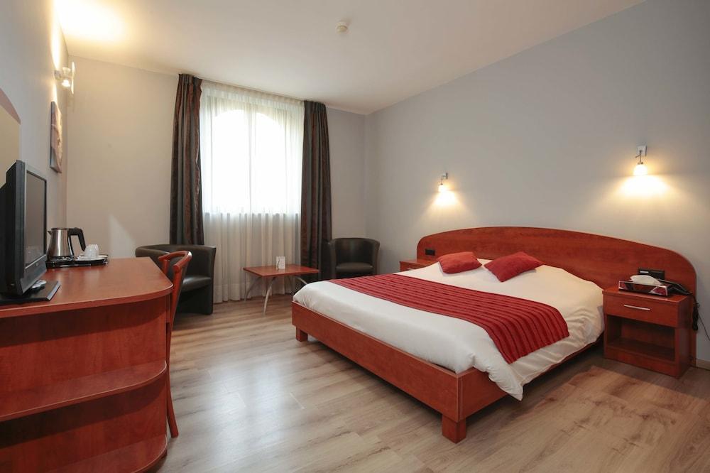 Hotel Les Jardins De La Molignee Ντινάντ Εξωτερικό φωτογραφία