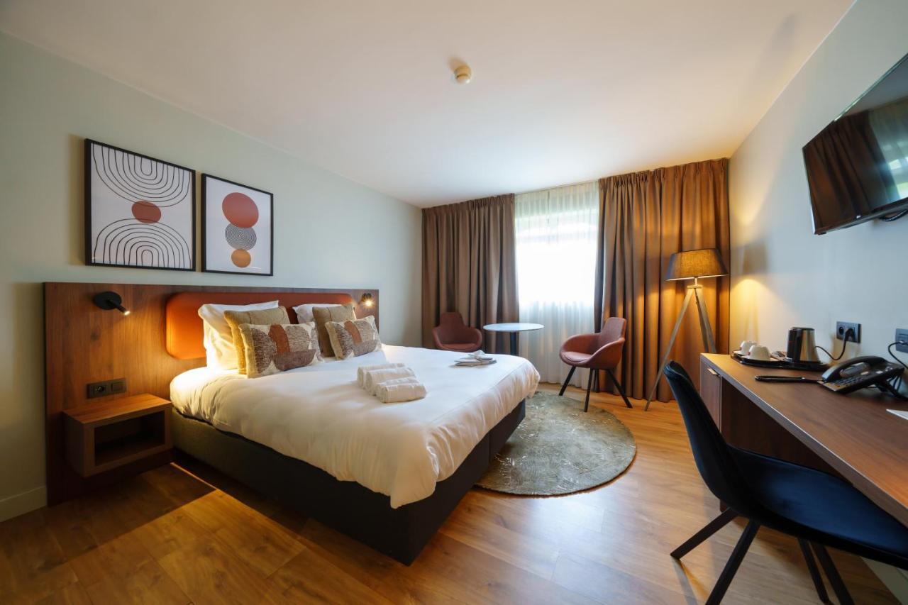 Hotel Les Jardins De La Molignee Ντινάντ Εξωτερικό φωτογραφία